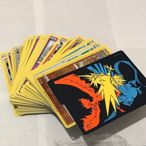 Pokemon Lot 250 Cards VMax Holographic Custom Elite Trainer Box Read Description - Picture 7 of 11